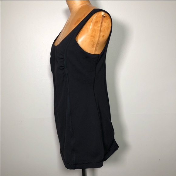 LULULEMON - EUC Shelf Bra Tank (12) - Picture 3 of 10